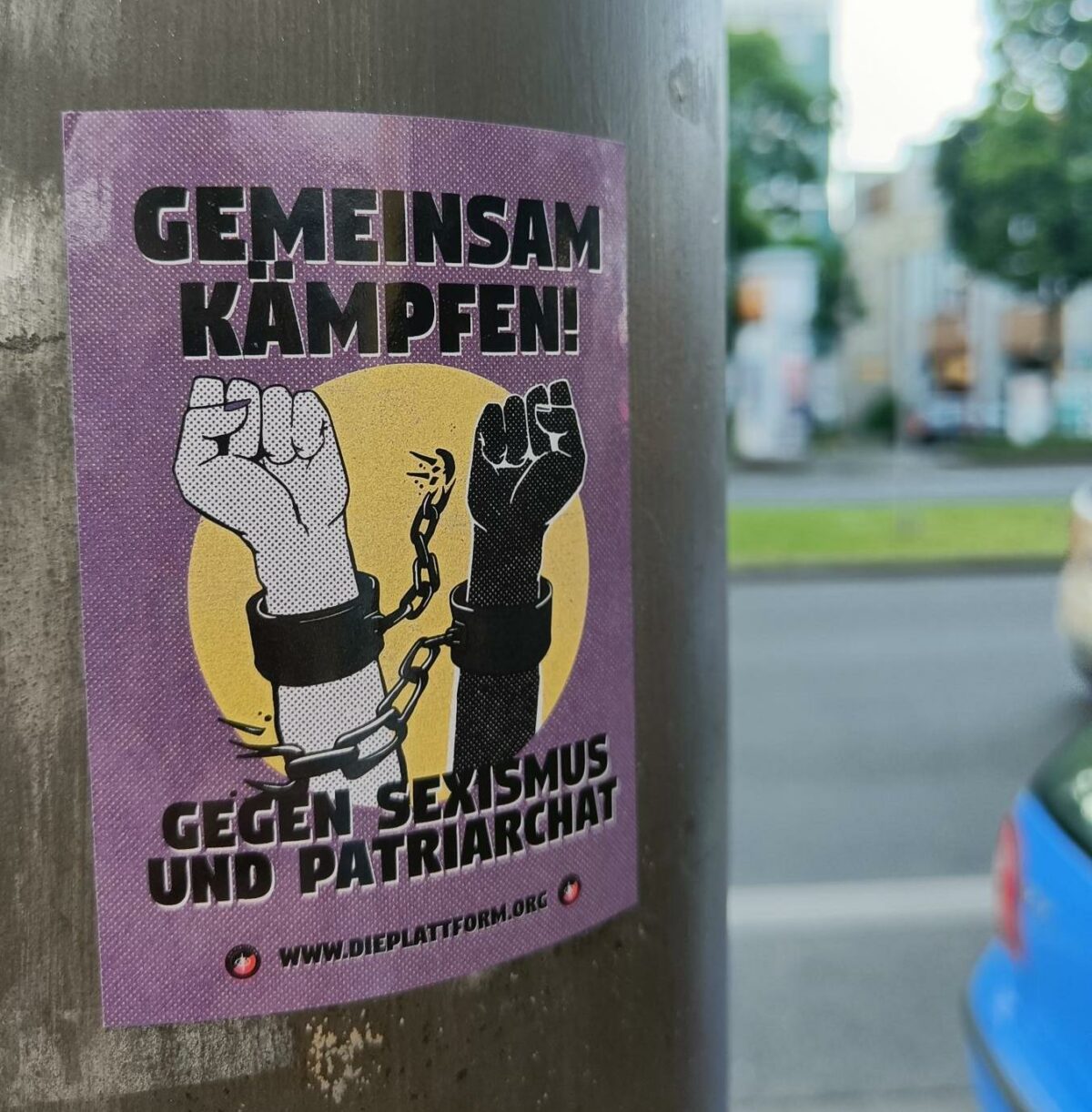 Neuer feministischer Aufkleber: Gemeinsam kämpfen gegen Sexismus & Patriarchat!